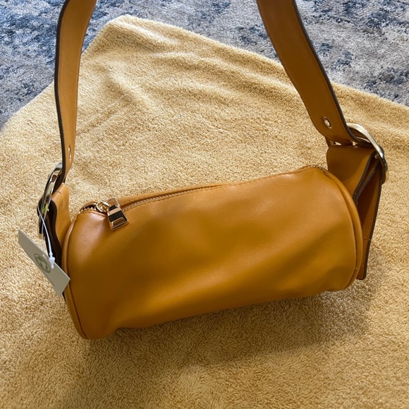 womens small handbag - Picture 2 of 3